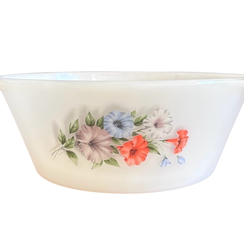 Vintage Arcopal France milk glass casserole dish 70s florals French Kitchen Chic - Picture 3 of 9